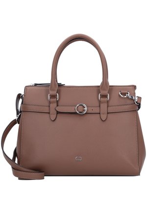 Hnědá strukturovaná kožená kabelka s dvojitými horními uchy, nastavitelným ramenním popruhem, stříbrnou přezkou a malým kovovým logem na přední straně.