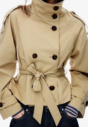 Chaqueta fina - sand