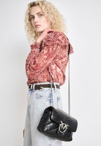 LOVE PUFF  - Borsa a tracolla - black/old silver-coloured
