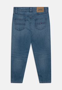 Tommy Hilfiger Vaqueros tapered - denim maldive mid