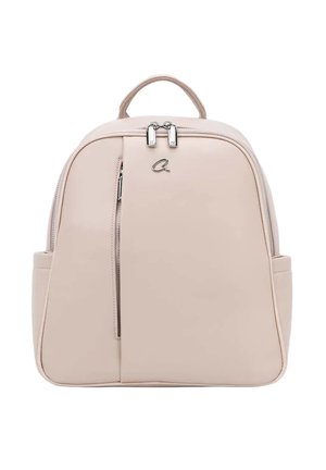 Zaino in pelle beige con manico superiore, tasca frontale verticale con cerniera, cursori delle cerniere argentati e tasche laterali.