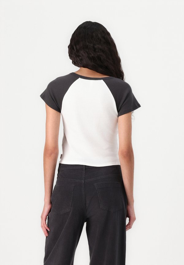 WELCOME BABY TEE - Print T-shirt2