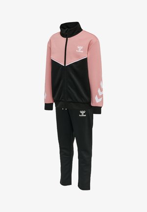 Tracksuit - rosette