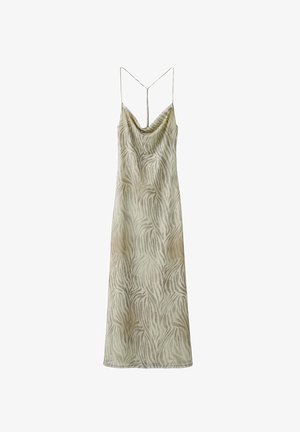 Longue robe nuisette beige avec fines bretelles et motif zèbre subtil, présentée sur fond blanc.