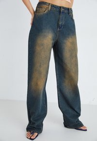 Jaded London SONIC BAGGY LEG WITH TURN UP - Široke hlačnice - washed denim