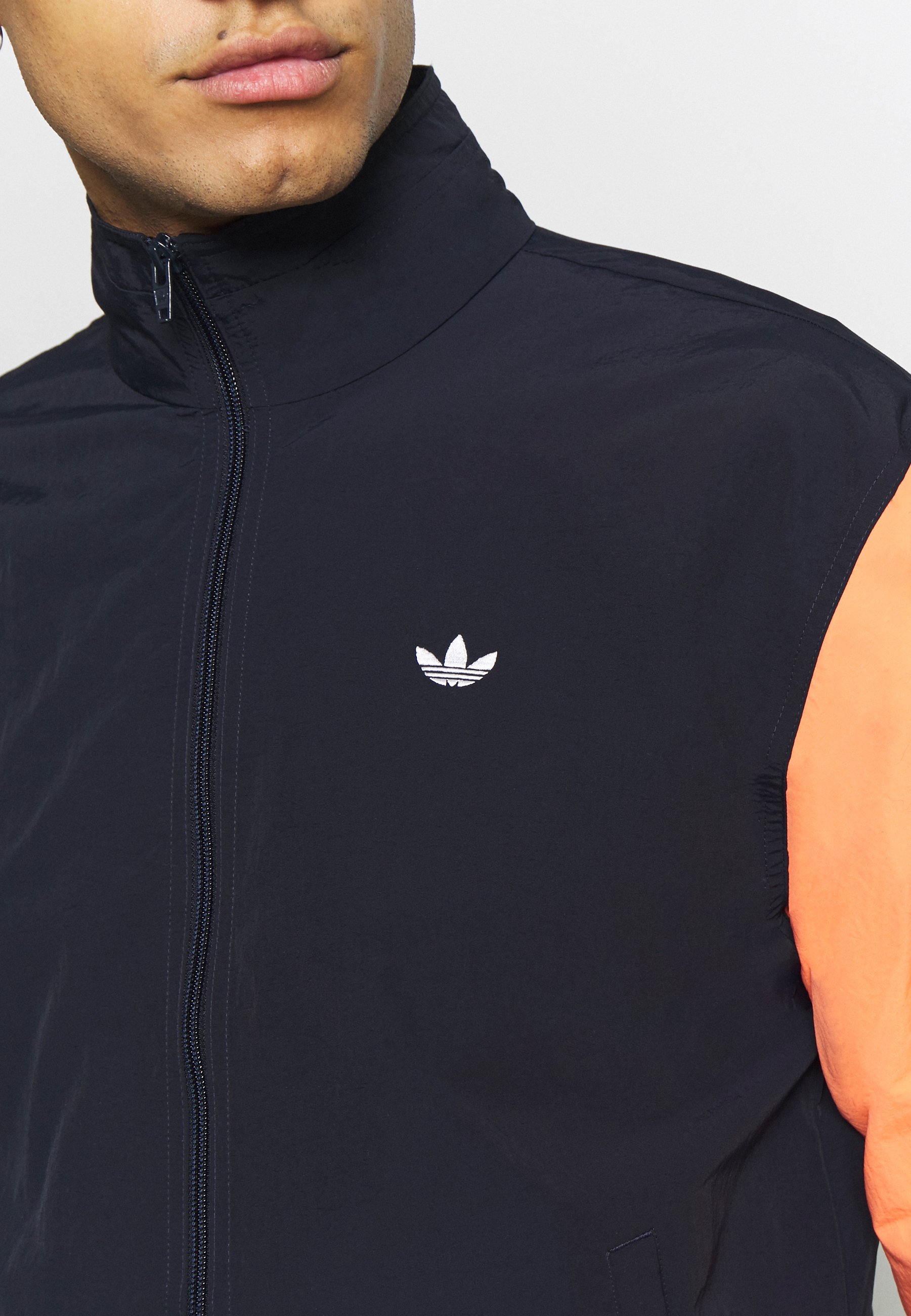 adidas Originals SHADOW Lett jakke dark blue Zalando.no adidas Originals SHADOW Lett jakke dark blue Zalando.no