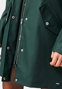 America Today Parkas - light green