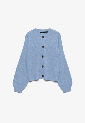 Jasnoniebieski dziergany kardigan z długimi rękawami, z okrągłym dekoltem i sześcioma brązowymi guzikami z przodu. Ściągacze na mankietach i u dołu.