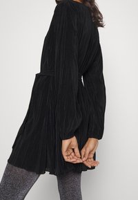 Abercrombie & Fitch Koktejlové šaty / šaty na párty - black