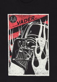 Henry Tiger STAR WARS VADER FRAME - Camiseta estampada - black