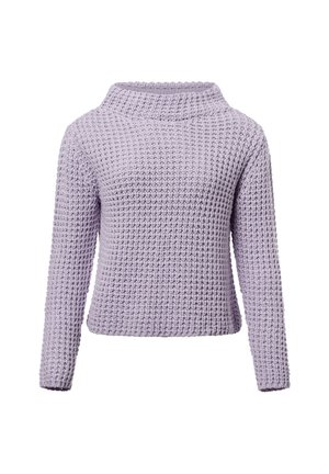 Lila gestrickter Pullover mit hohem Kragen, langen Ärmeln und einem strukturierten Muster. Er hat eine lockere Passform und eine verkürzte Länge.