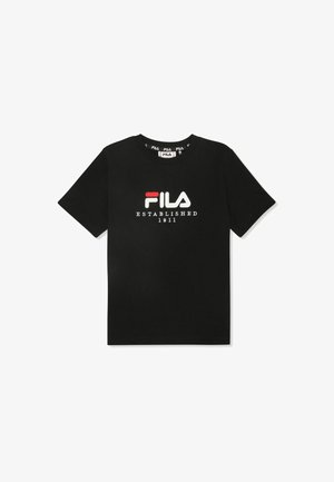 T-shirt in cotone nero con maniche corte, con il logo FILA in testo bianco, rosso e blu, e "FONDATO NEL 1911" sotto di esso.