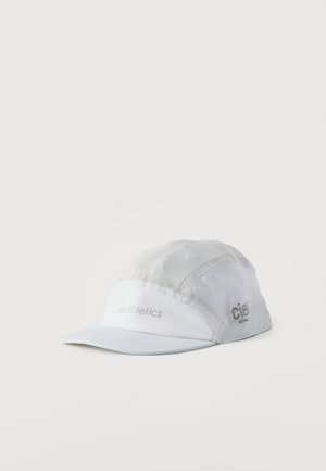 Casquette de sport respirante gris clair et blanche avec une visière courte et courbée, arborant la marque "ciele athletics" à l'avant et sur le côté.