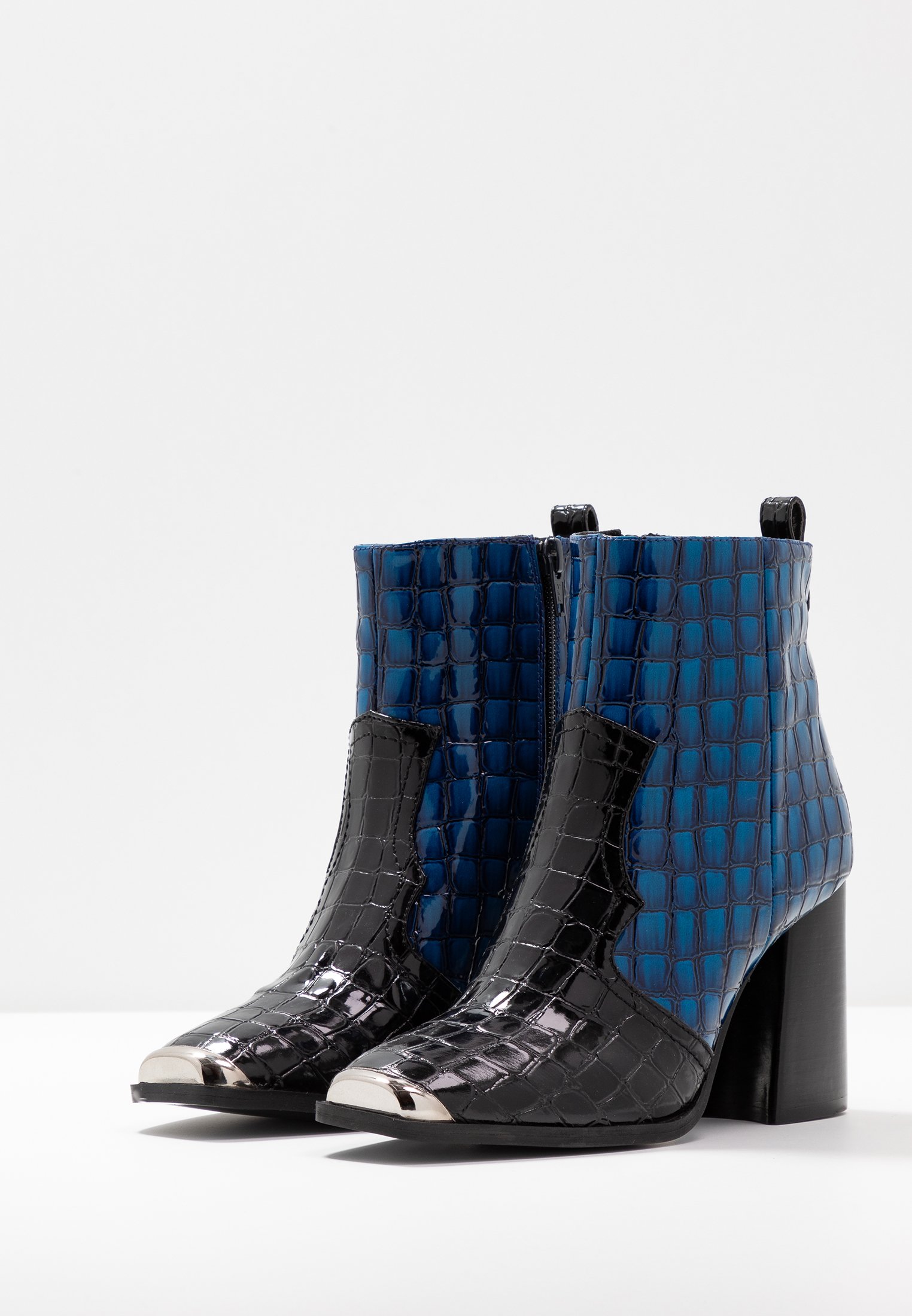 Steve Madden ENZO Enkellaarsjes met hoge hak navyBlauw Steve Madden ENZO Enkellaarsjes met hoge hak navyBlauw
