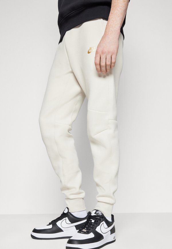 TECH JOGGER - Tracksuit bottoms3