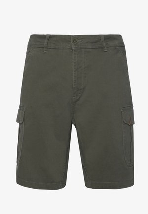 Tmavozelené cargo šortky s opaskovými pútkami, prednými vreckami, zapínaním na gombíky a bočnými vreckami s chlopňami.