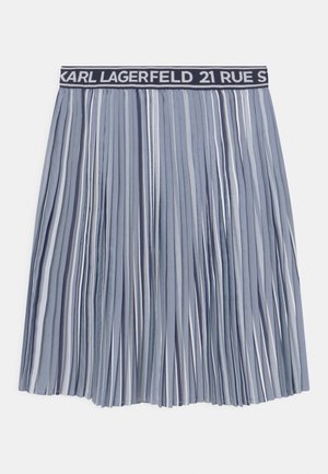 Plissé rok in verschillende tinten blauw en wit. Heeft een elastische tailleband met de tekst "KARL LAGERFELD 21 RUE". Lichtgewicht stof.