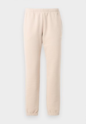 Nike Sportswear, STUDIO FLEECE MID-RISE CUFFED PANTS - Долнище на анцуг - cream/sail