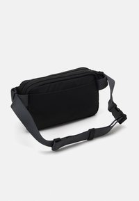 Calvin Klein ESSENTIAL WAISTBAG - Jostas soma - black