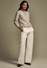 Laura Ashley REGULAR FIT - Cardigan - mole