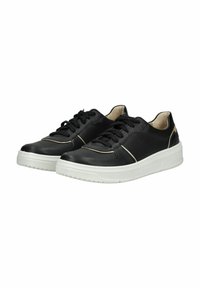 Sneaker in pelle nera con finitura testurizzata, suole in piattaforma bianche e dettagli dorati a contrasto lungo le cuciture e i fori dei lacci.