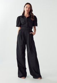 WILLA SKYLAH JUMPSUIT - Kombinezons - black