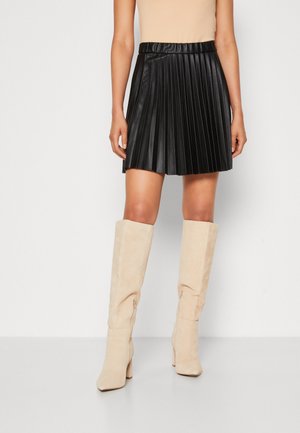 A-linjainen hame - black