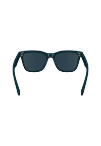 Occhiali da sole rettangolari con lenti grigio scuro e montatura in plastica lucida color teal. Presentano bracci sottili con accentuazione in metallo.