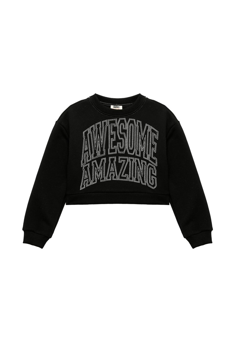 Sudadera corta negra hecha de tela suave que presenta el texto en strass blanco "AWESOME AMAZING" en la parte frontal, con puños y cuello acanalados.