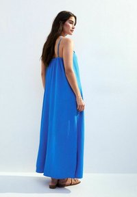 Thumbnail Image 2