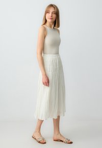 Jimmy Key RELAXED FIT HIGH WAIST MIDI  - Gonna a campana - ecru