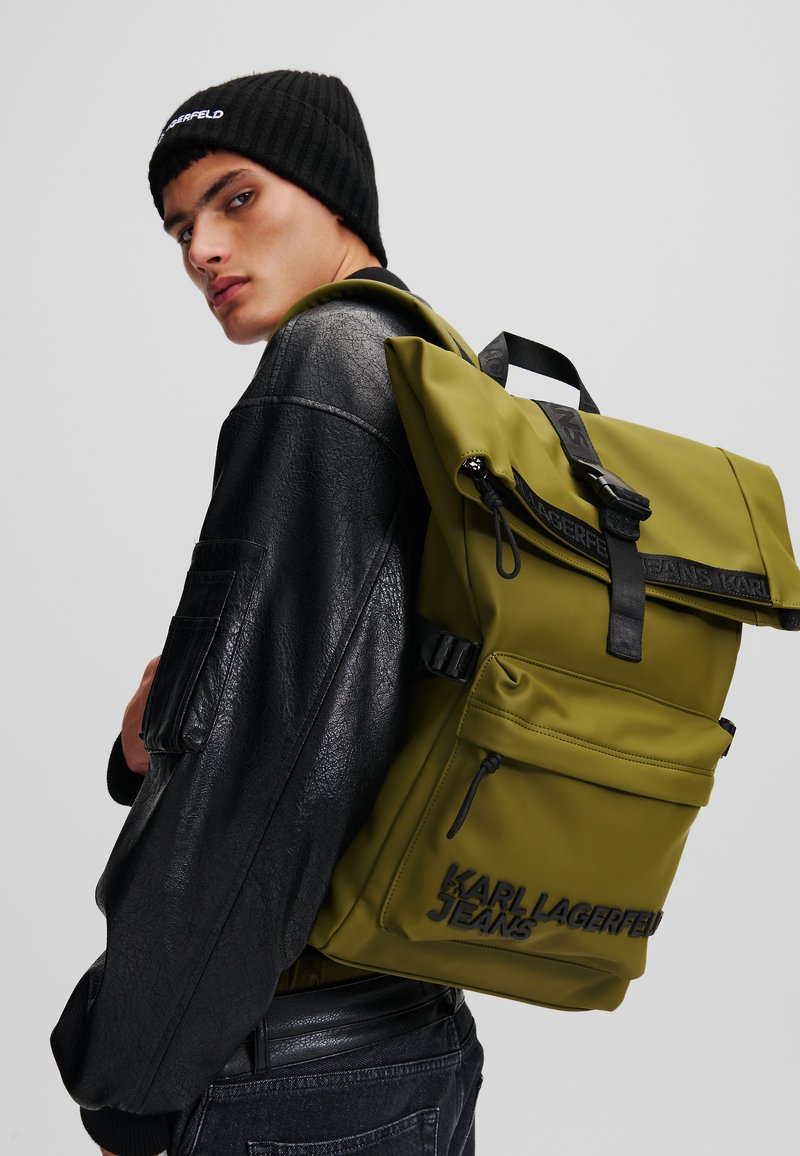 Karl Lagerfeld Jeans UTILITY COATED ROLL-TOP - Matkakott - ivy green