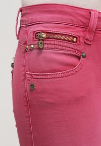 Freeman T. Porter Pantalon classique - red
