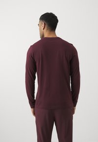 Nike Performance TEE - Μπλούζα με μακριά μανίκια - burgundy crush
