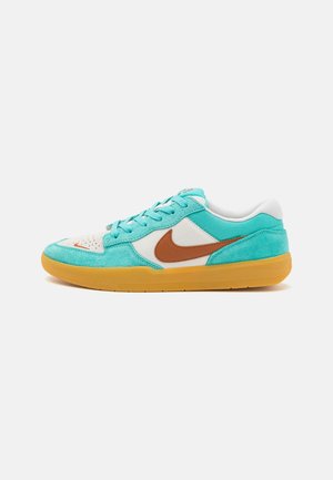Sneakers laag - green