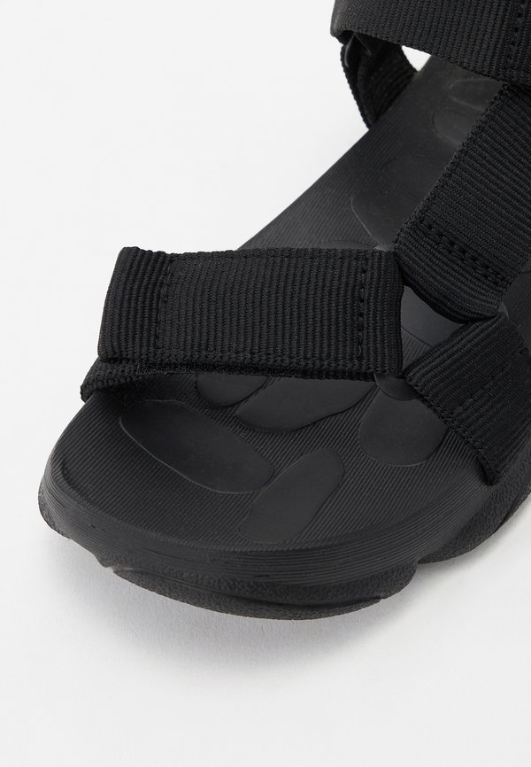KARST - Walking sandals3