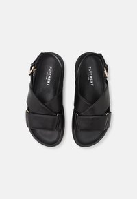 Pavement Sandaalit nilkkaremmillä - black