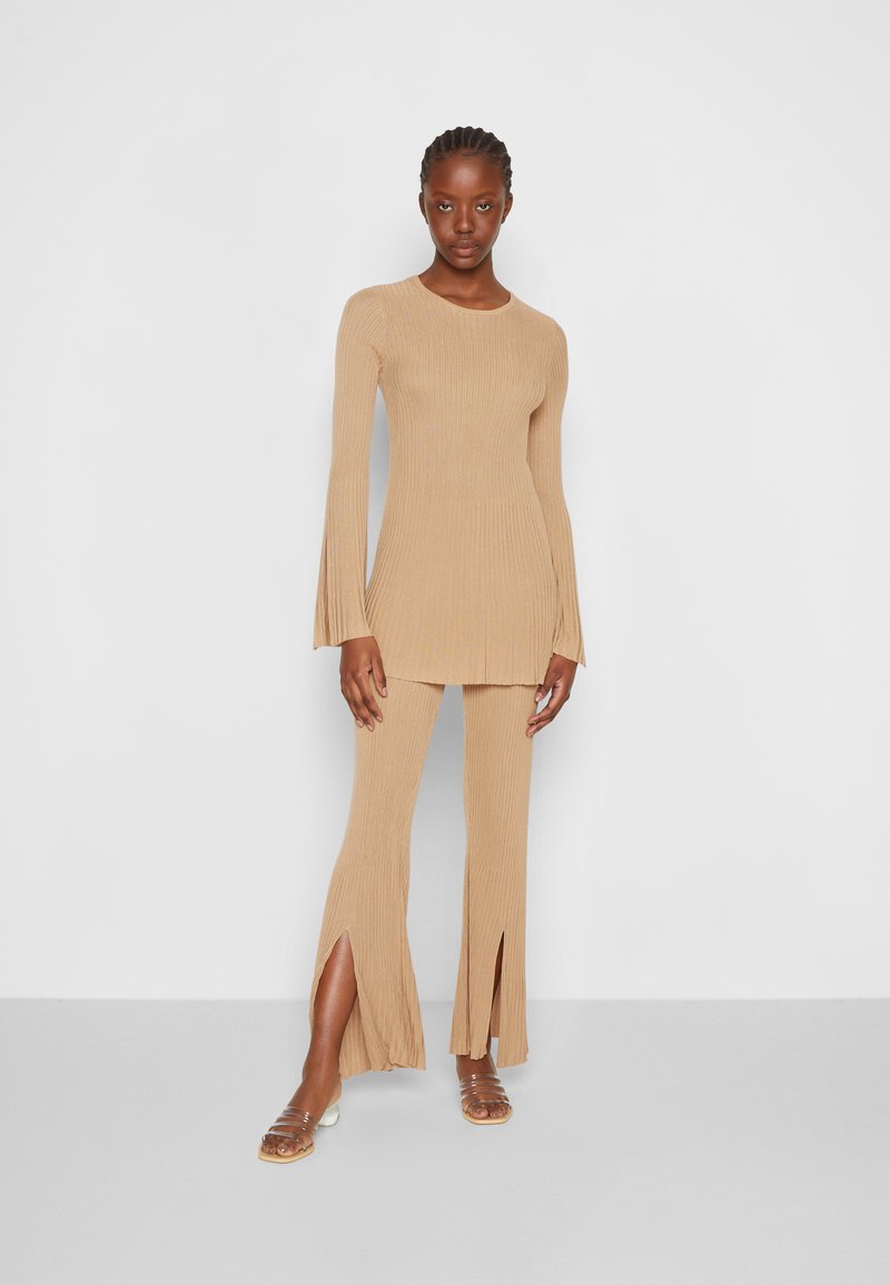Damen Bekleidung | Cult Gaia DALIA PANT Stoffhose sand - HV63776 Damen Bekleidung | Cult Gaia DALIA PANT Stoffhose sand - HV63776