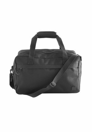 Bolsa de viaje de tela negra con forma rectangular, dos asas superiores, correa de hombro ajustable y un compartimento principal con cierre.