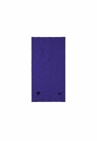 Lila multifunktionales Stoffaccessoire mit glatter Textur. Unten in der Ecke befinden sich schwarze Logos sowie Dreiecks- und Kreisformen.