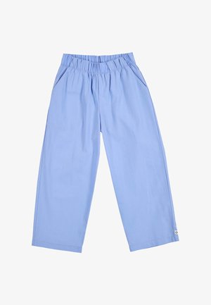 Vaaleansiniset joustavyötäröiset housut, joissa on sivutaskut ja leveät lahkeet, esitettynä tasaisesti valkoista taustaa vasten.