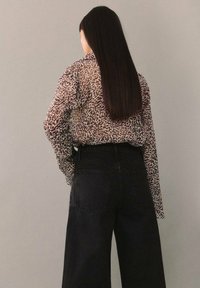 Mango Bluza z gumbi - brown