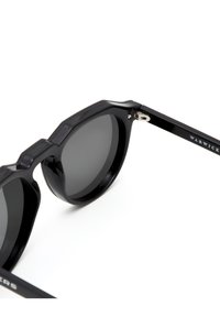 Hawkers WARWICK VENM HYBRID - Saulesbrilles - black