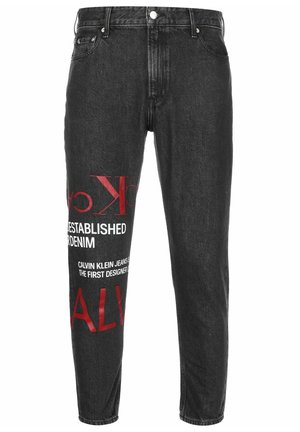 Czarne jeansy z denimu z czerwono-białym napisem Calvin Klein na lewej nogawce, posiadają klasyczny design z pięcioma kieszeniami i zapinaniem na guziki.