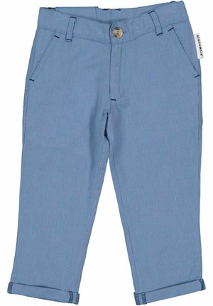 Vaaleansininen rento housuissa on etutaskut, napillinen suljenta, vyölenkit, käännetyt lahkeet ja pieni sivulle ommeltu kangasmerkki.