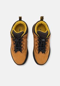 Timberland EURO TREKKER LACE UP UNISEX - Tenisice - wheat