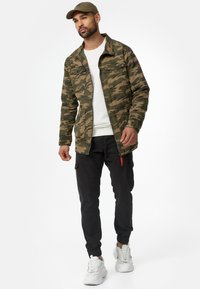 INDICODE JEANS SIMEON - Ulkoilutakki - dired camouflage
