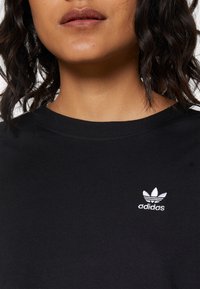 adidas Originals Hosszú ujjú felső - black