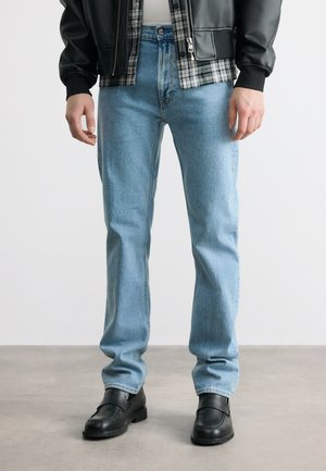 Calvin Klein Jeans STANDARD ADAM LT STONE - Jeans straight leg - adam lt stone