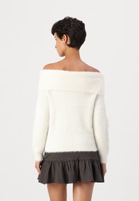 Noisy May NMHEIDI OFF SHOULDER - Pulóver - eggnog